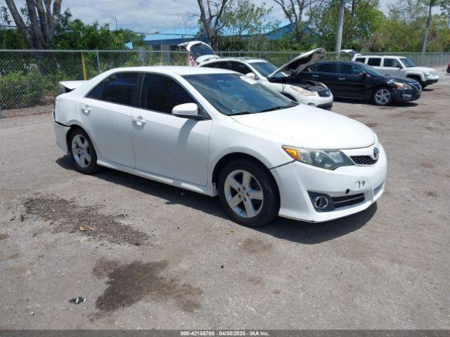  Salvage Toyota Camry