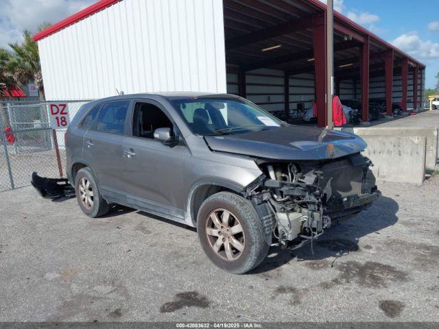  Salvage Kia Sorento