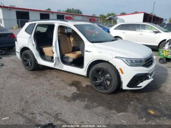  Salvage Volkswagen Tiguan