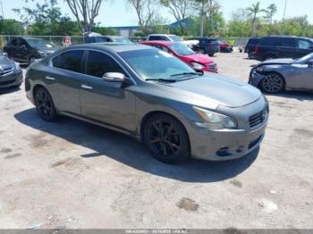  Salvage Nissan Maxima