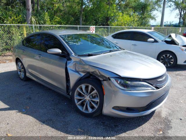  Salvage Chrysler 200
