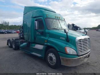  Salvage Freightliner Cascadia 125