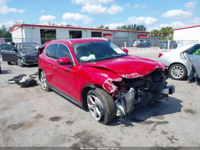  Salvage Alfa Romeo Stelvio