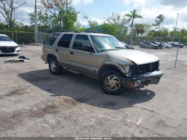  Salvage Chevrolet Blazer