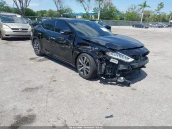  Salvage Nissan Maxima