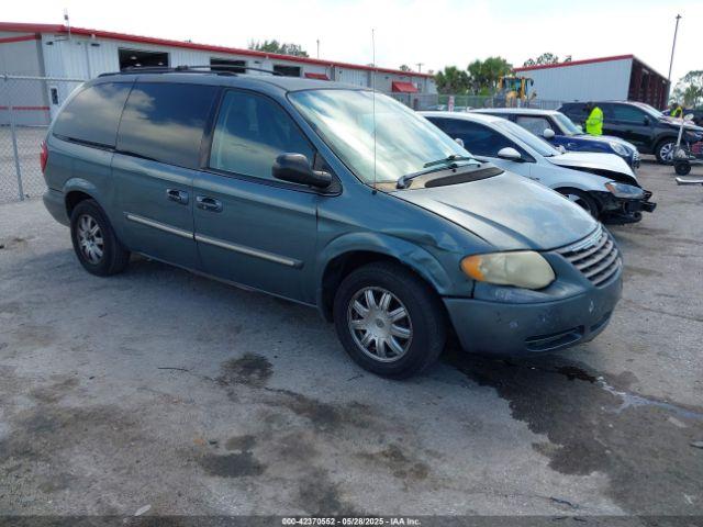  Salvage Chrysler Town & Country