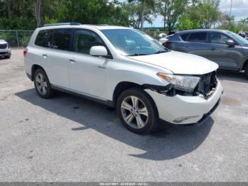  Salvage Toyota Highlander