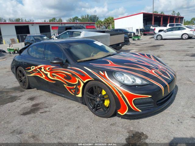  Salvage Porsche Panamera