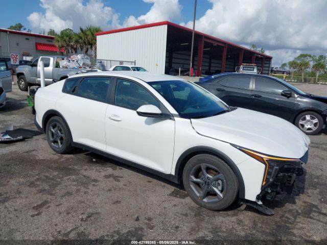  Salvage Kia K4