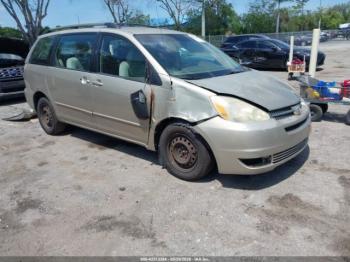  Salvage Toyota Sienna