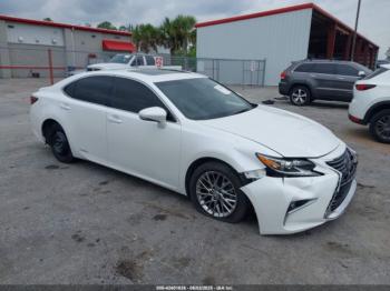  Salvage Lexus Es