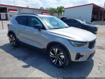  Salvage Volvo XC40