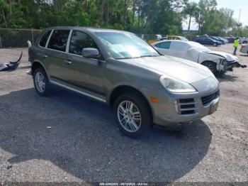  Salvage Porsche Cayenne