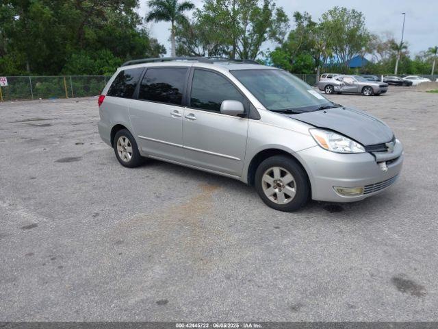  Salvage Toyota Sienna