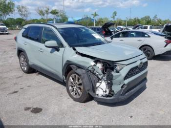  Salvage Toyota RAV4