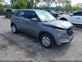  Salvage Hyundai VENUE