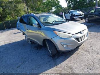  Salvage Hyundai TUCSON