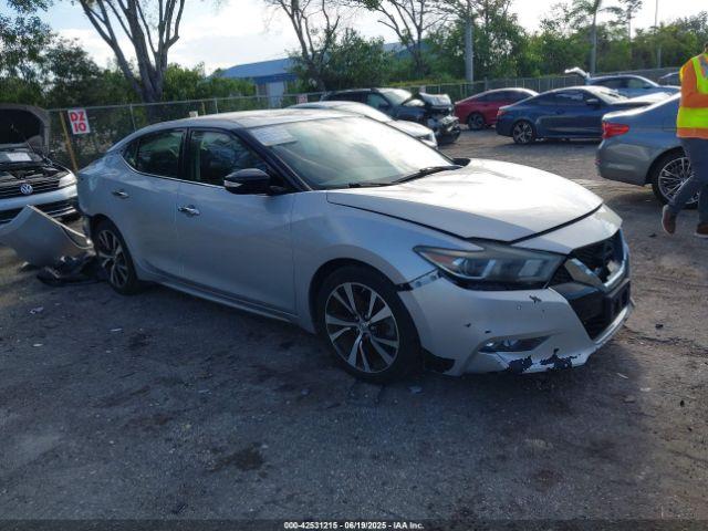  Salvage Nissan Maxima