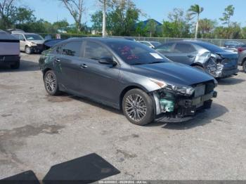  Salvage Kia Forte