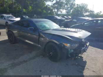  Salvage Ford Mustang