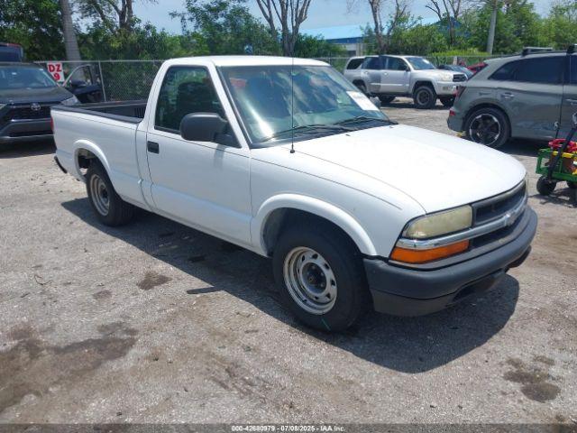  Salvage Chevrolet S-10