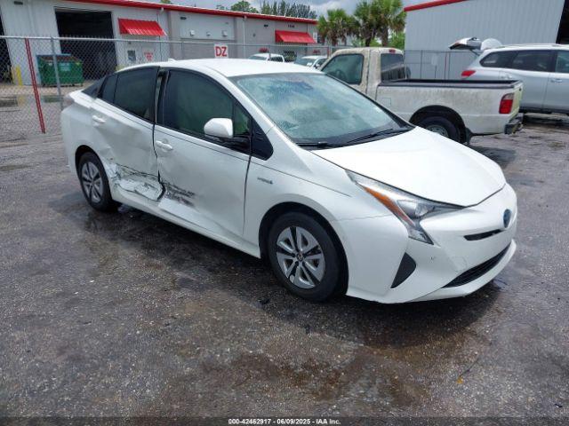  Salvage Toyota Prius