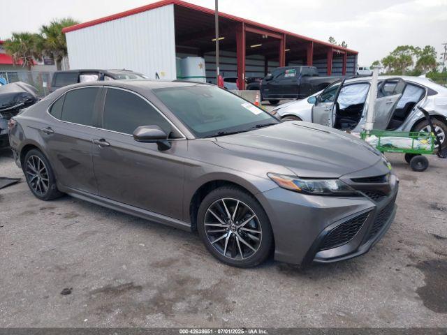  Salvage Toyota Camry