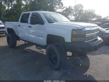  Salvage Chevrolet Silverado 2500