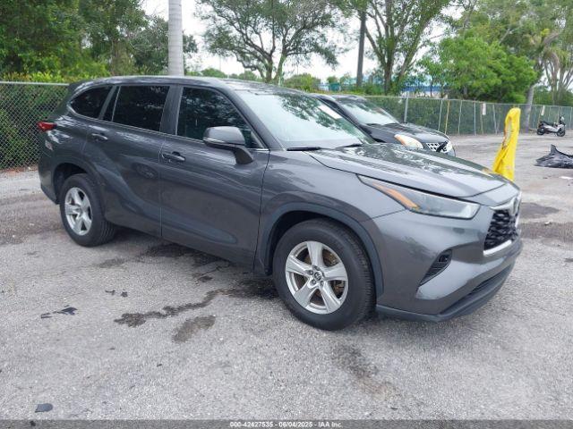  Salvage Toyota Highlander