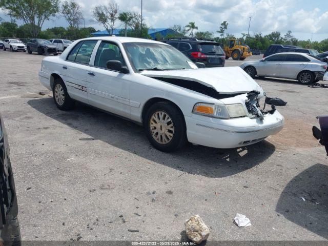  Salvage Ford Crown Victoria