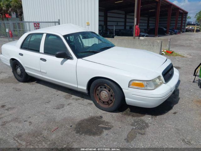  Salvage Ford Crown Victoria