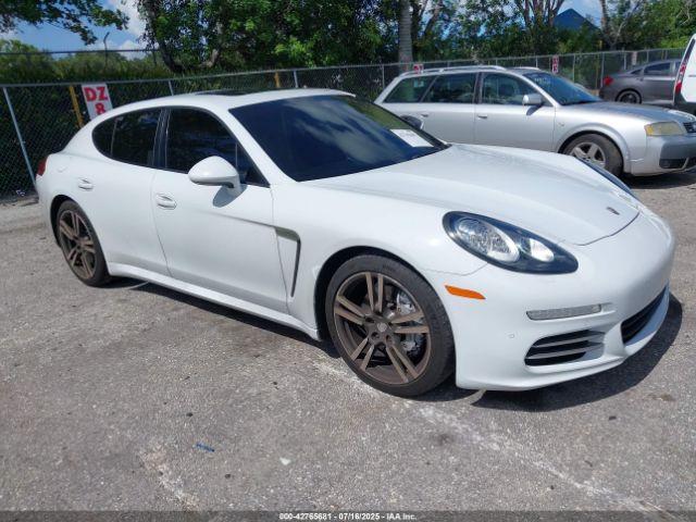  Salvage Porsche Panamera