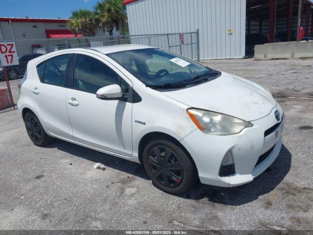  Salvage Toyota Prius c