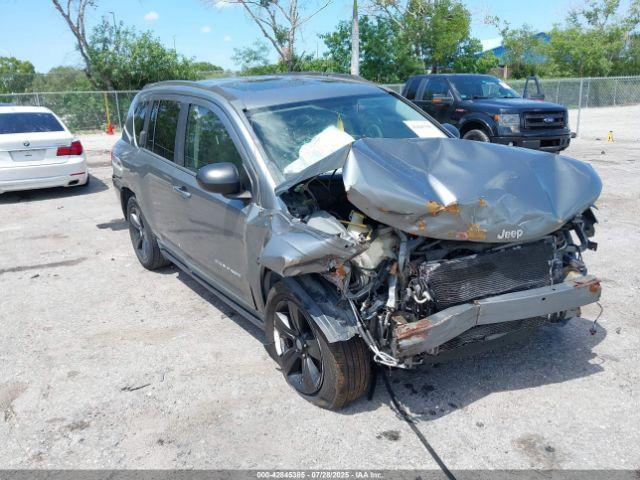  Salvage Jeep Compass