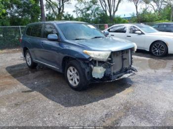  Salvage Toyota Highlander