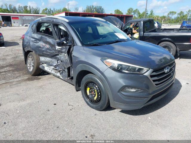  Salvage Hyundai TUCSON