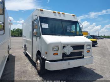  Salvage Freightliner Chassis