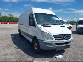  Salvage Mercedes-Benz Sprinter 2500