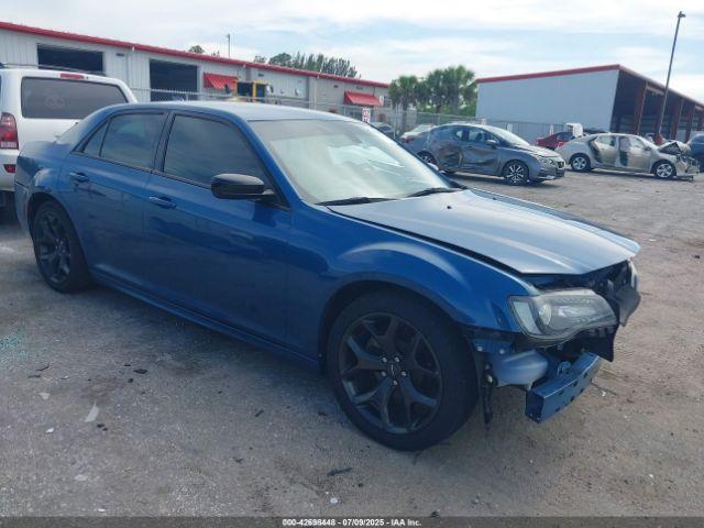  Salvage Chrysler 300