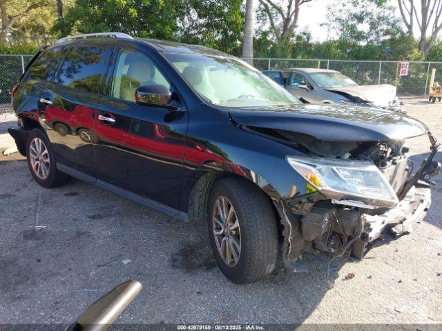  Salvage Nissan Pathfinder