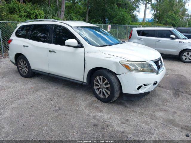  Salvage Nissan Pathfinder