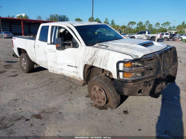  Salvage Chevrolet Silverado 2500