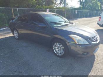  Salvage Nissan Altima