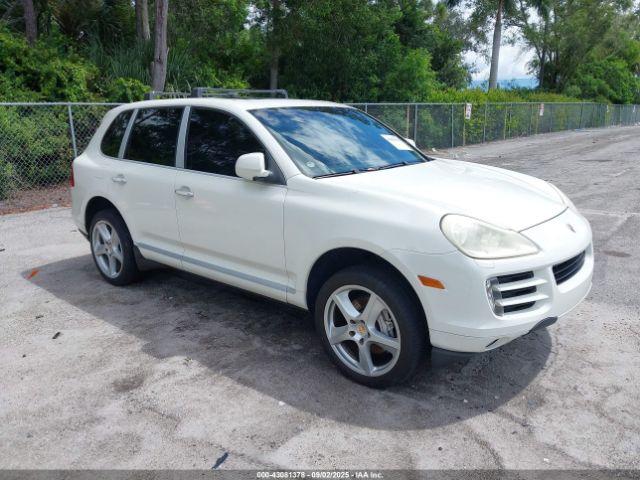  Salvage Porsche Cayenne