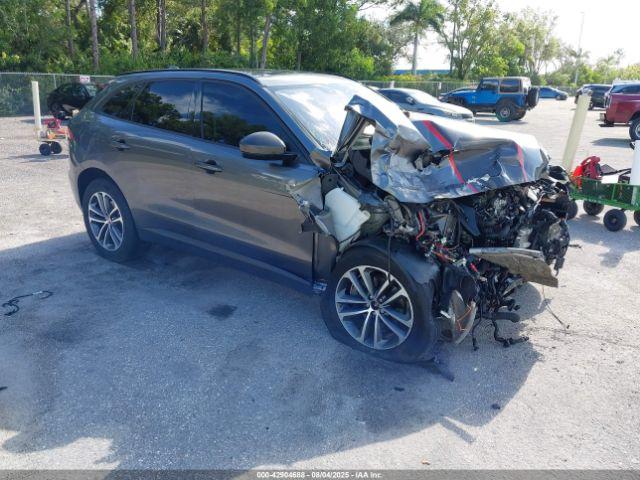  Salvage Jaguar F-PACE