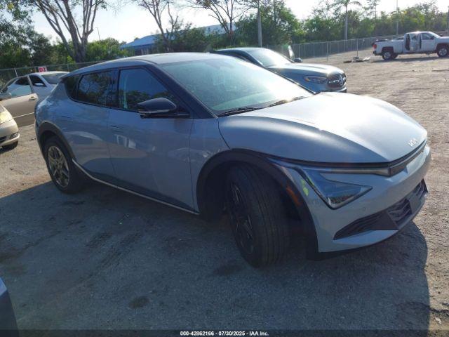  Salvage Kia EV6