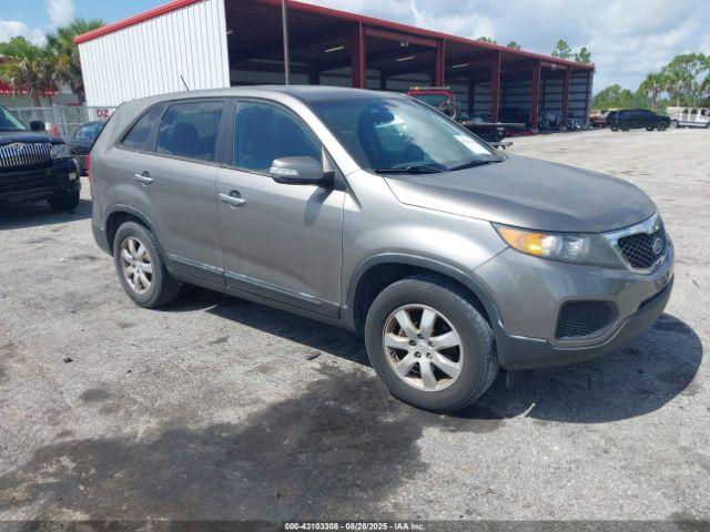  Salvage Kia Sorento