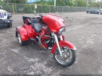  Salvage Harley-Davidson Flhtcutg