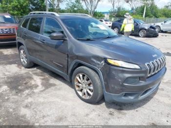  Salvage Jeep Cherokee