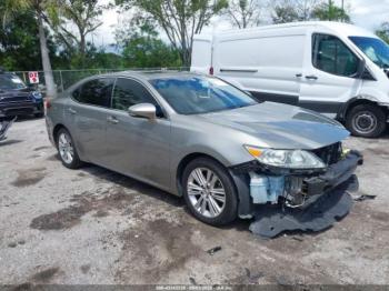  Salvage Lexus Es